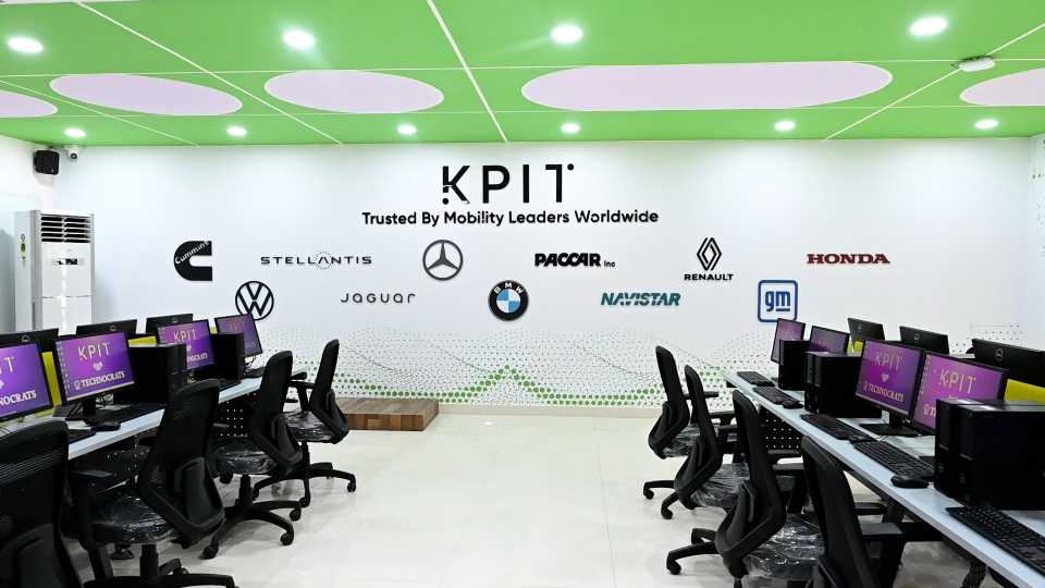 Technocrats Group of Institutions Bhopal KPIT Mobility Lab photo 12